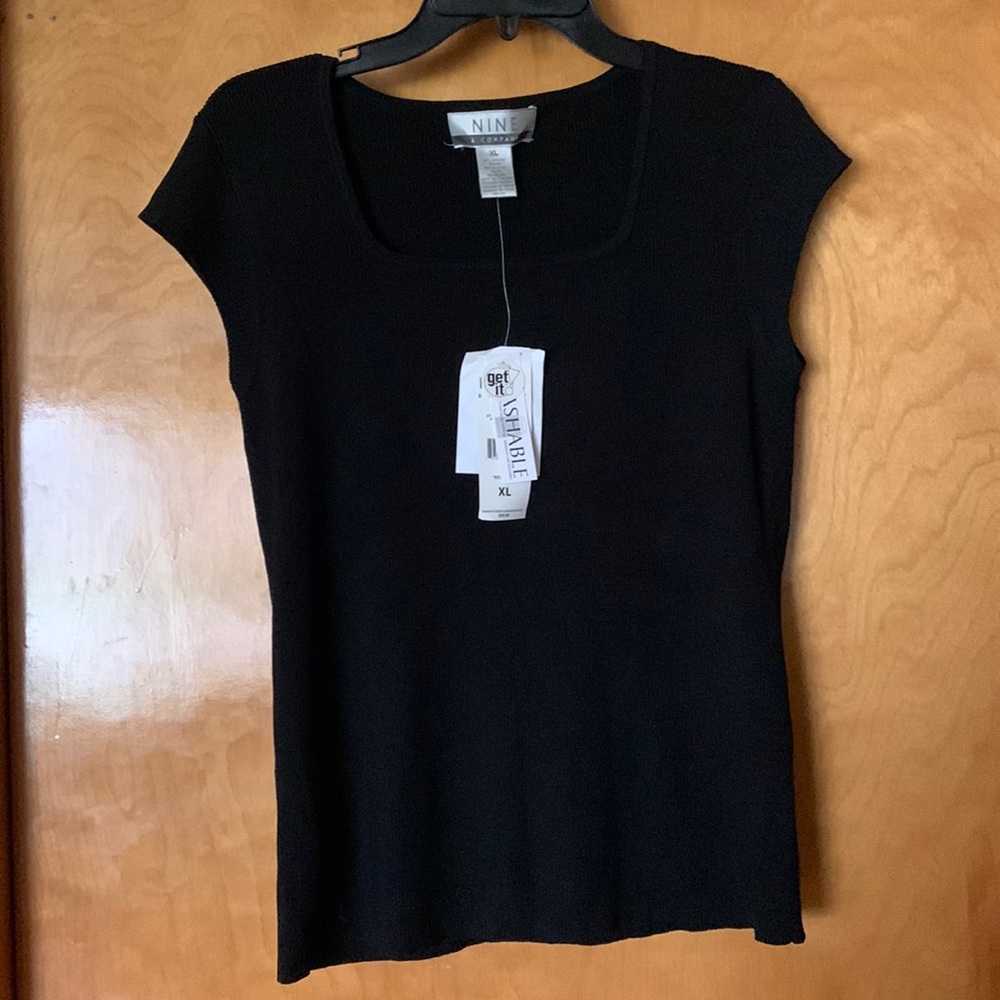 NWT Nine and company ribbed cap sleeve top